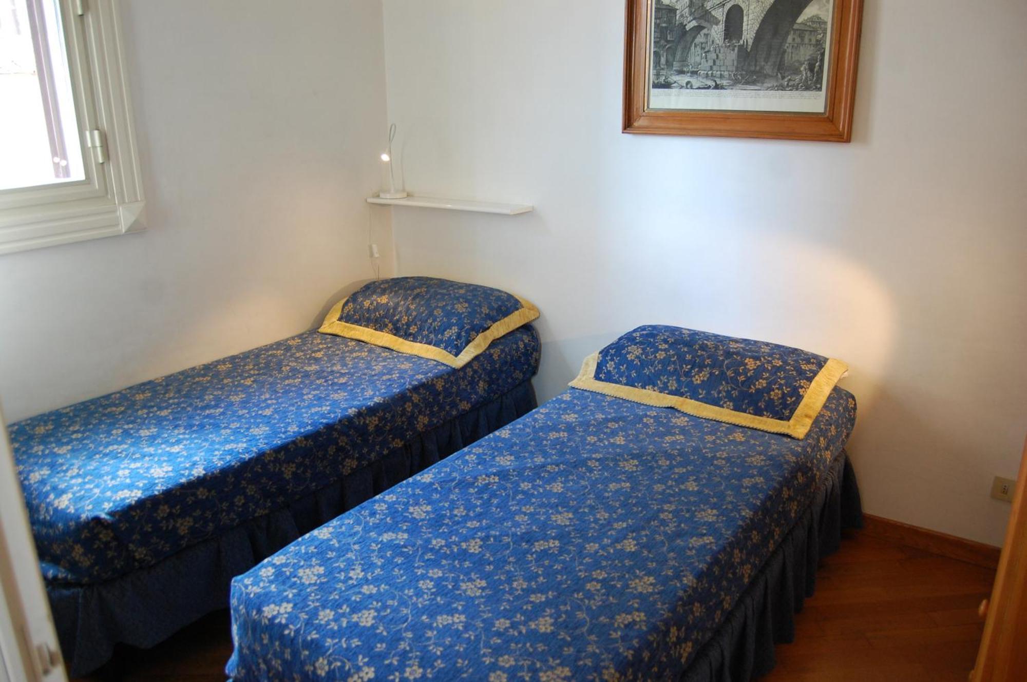 Pallaro Terrace * Rome