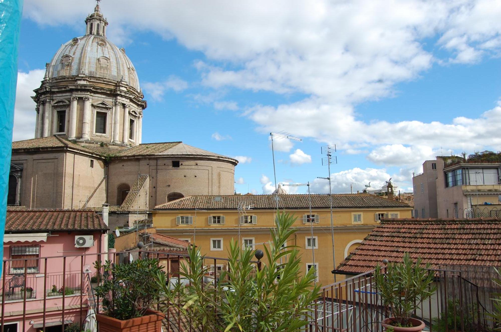 Pallaro Terrace Apartment Rome